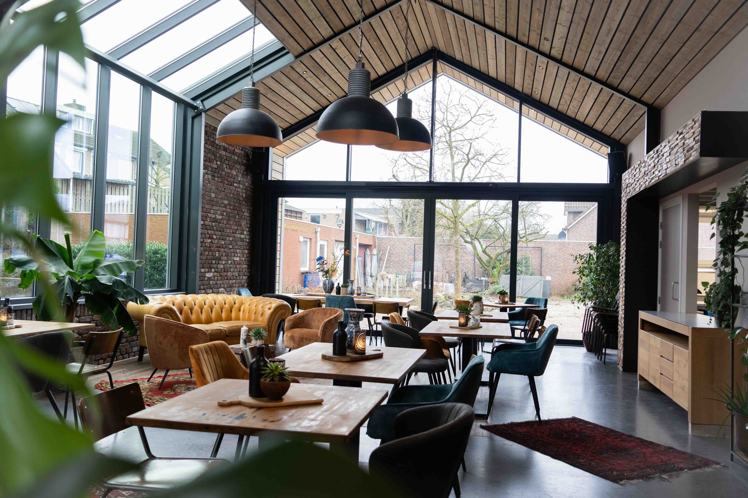 Bij ons kom je terug.